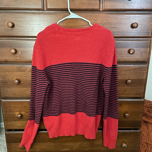 Vintage GAP sweater, womens size small. Good condition! - Picture 2 of 4